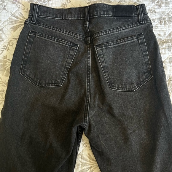Abercrombie 90’s straight ultra high rise black jeans size 29 / 8 Regular - Picture 3 of 3